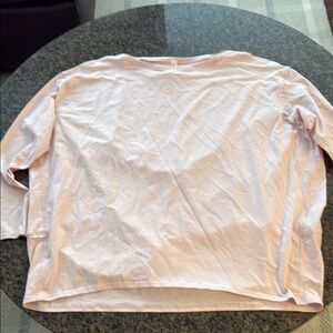 EUC (never worn) Lululemon Back In Action Longsleeve
